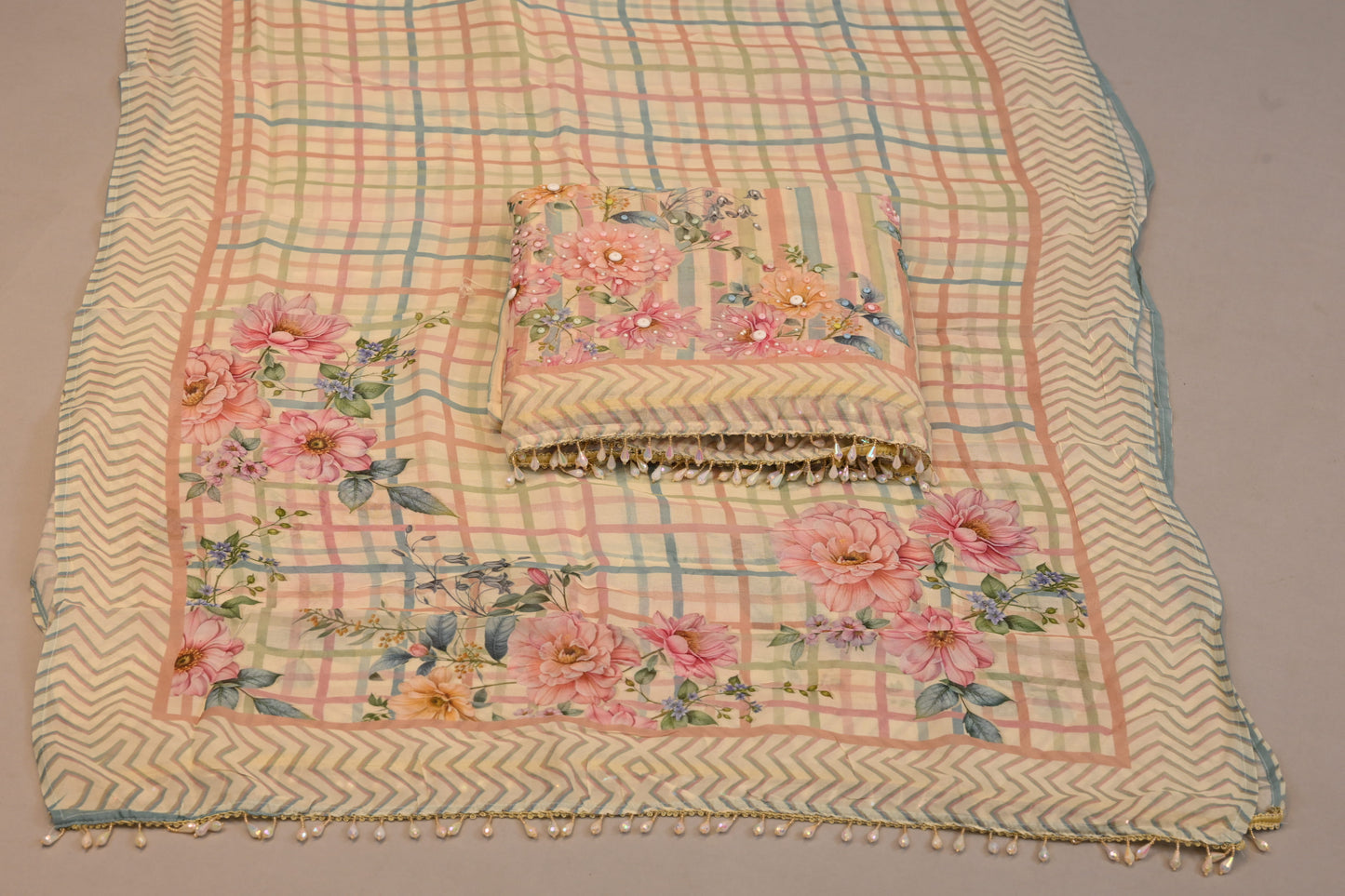Pastel Checkered Floral Print with Pearl Lace Dupatta