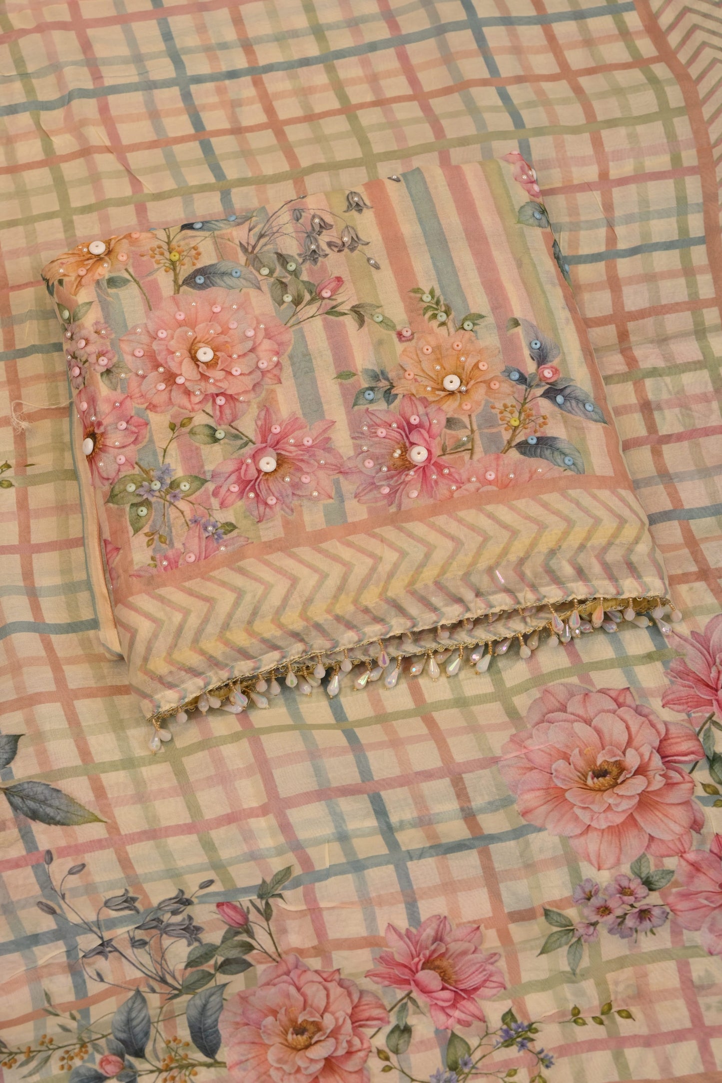 Pastel Checkered Floral Print with Pearl Lace Dupatta