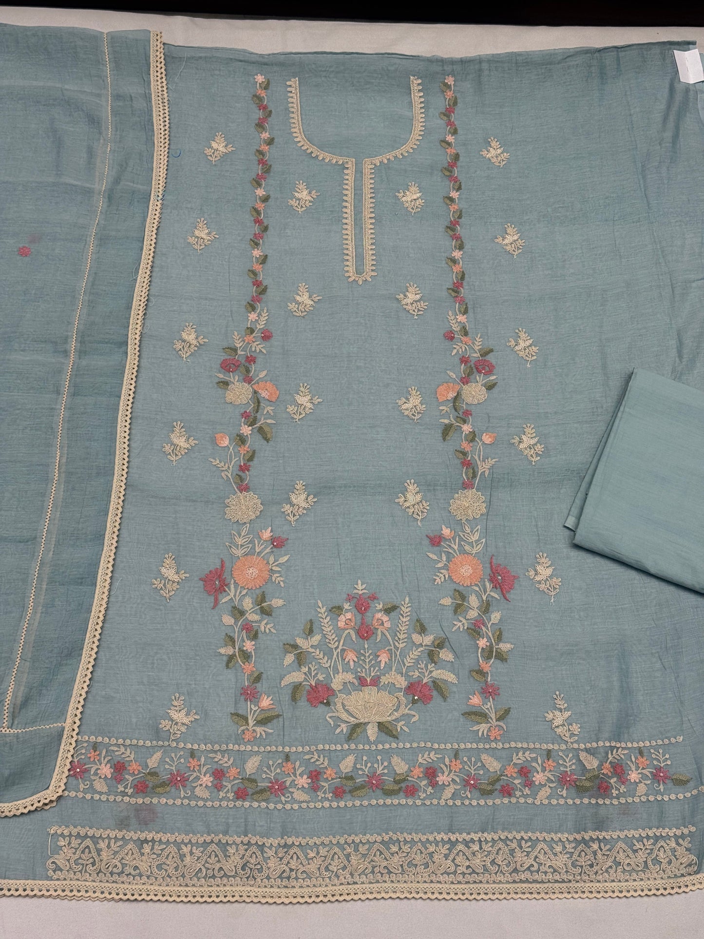 Soft Mul Cotton Floral Embroidery with Lace Border Dupatta