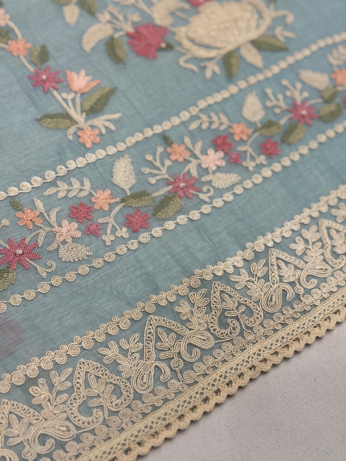 Soft Mul Cotton Floral Embroidery with Lace Border Dupatta